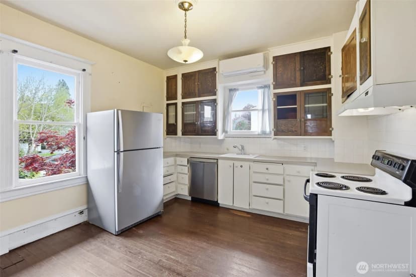 Property photo for 6238 Woodlawn Avenue N, Seattle photo 20