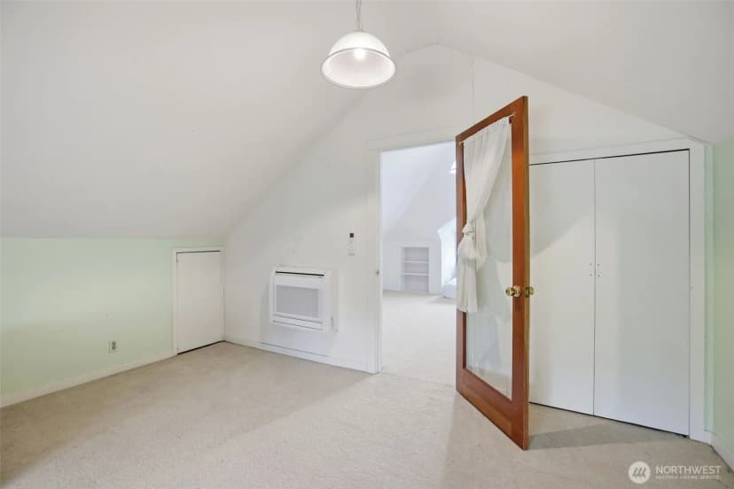 Property photo for 6238 Woodlawn Avenue N, Seattle photo 25