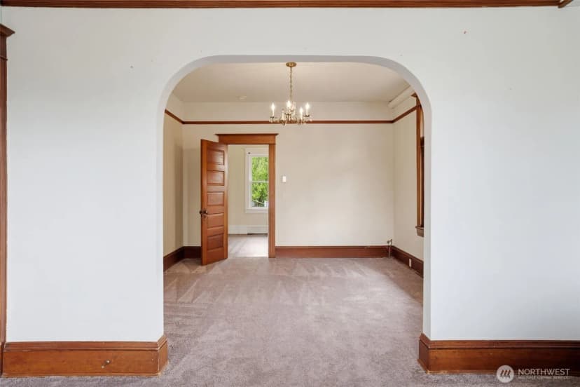 Property photo for 6238 Woodlawn Avenue N, Seattle photo 18