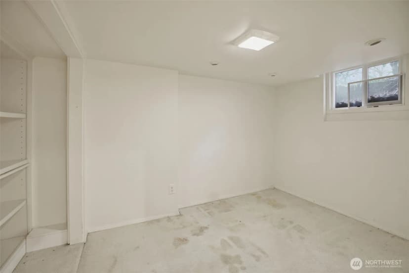 Property photo for 6238 Woodlawn Avenue N, Seattle photo 28