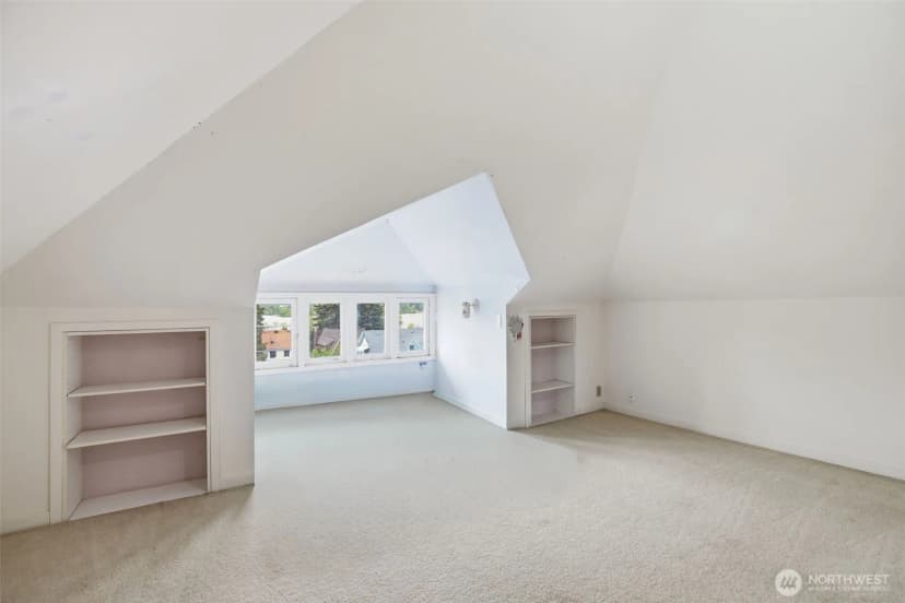 Property photo for 6238 Woodlawn Avenue N, Seattle photo 26