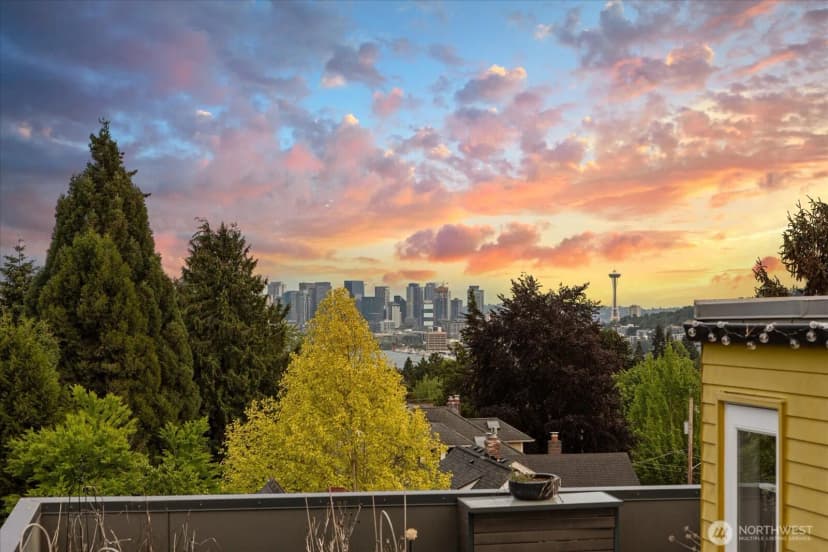 Property photo for 4416 B Corliss Avenue N, Seattle photo 28