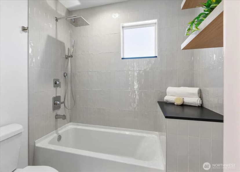 Property photo for 4416 B Corliss Avenue N, Seattle photo 22