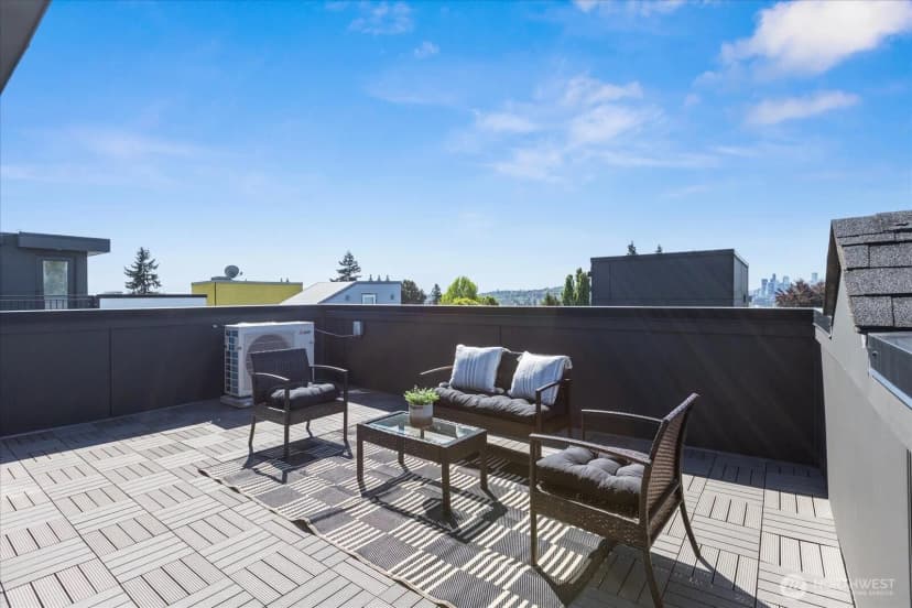 Property photo for 4416 B Corliss Avenue N, Seattle photo 27