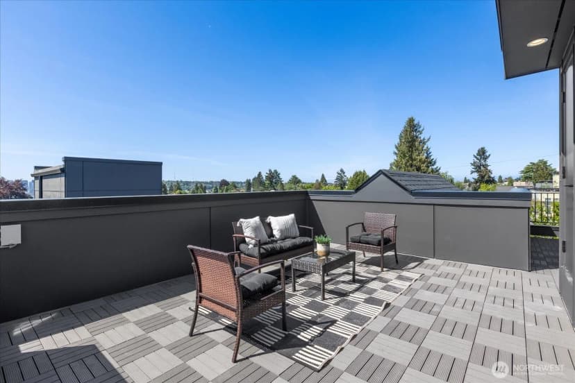 Property photo for 4416 B Corliss Avenue N, Seattle photo 26