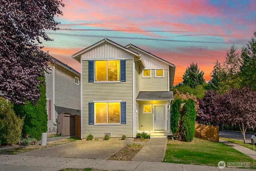 Property photo for 2607 105th Ave Se, Lake Stevens