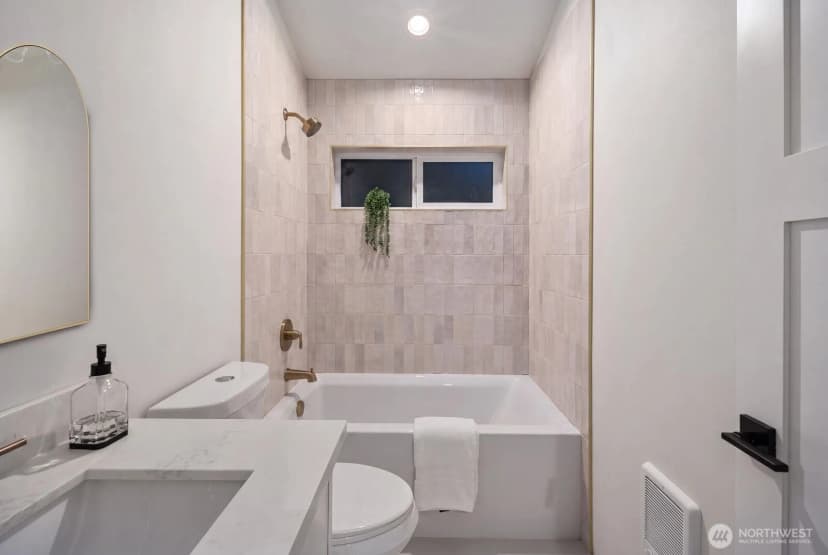 Property photo for 12040 5th Avenue Ne, Seattle photo 22