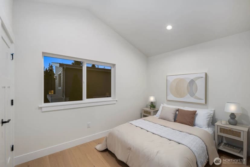 Property photo for 12040 5th Avenue Ne, Seattle photo 20