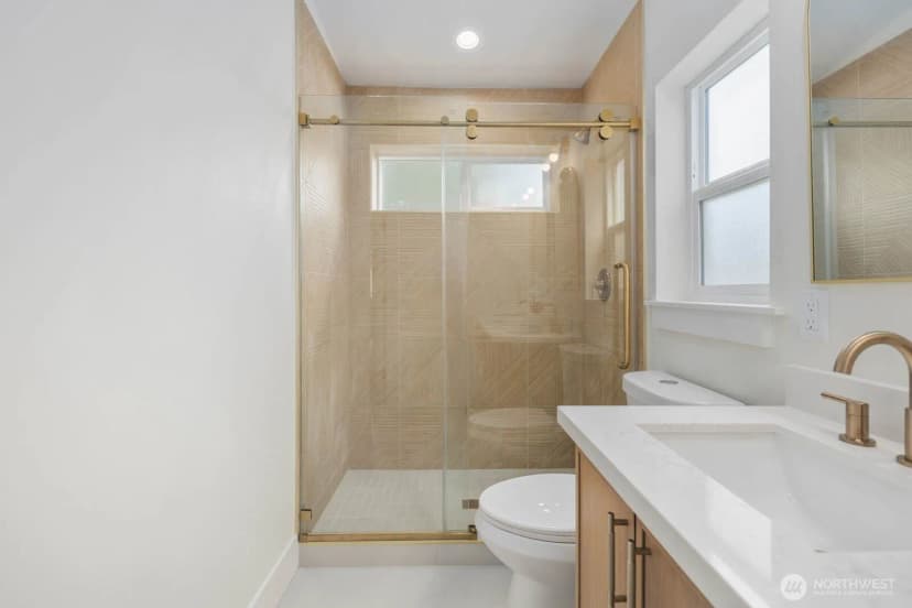 Property photo for 12040 5th Avenue Ne, Seattle photo 17