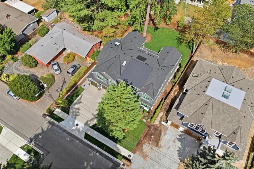 Property photo for 13004 Ne 112th Street, Kirkland photo 34