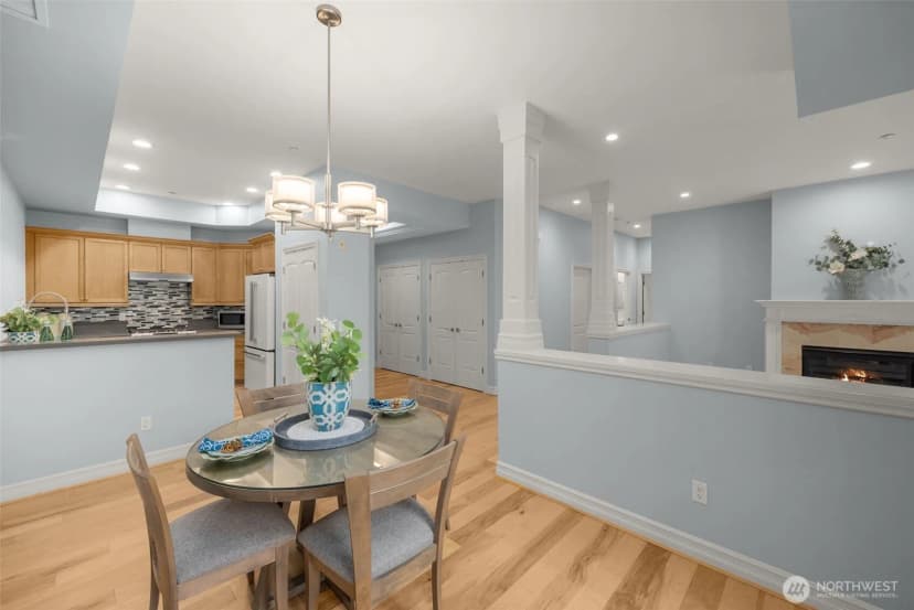 Property photo for 10398 Ne 17th Street #206, Bellevue photo 9