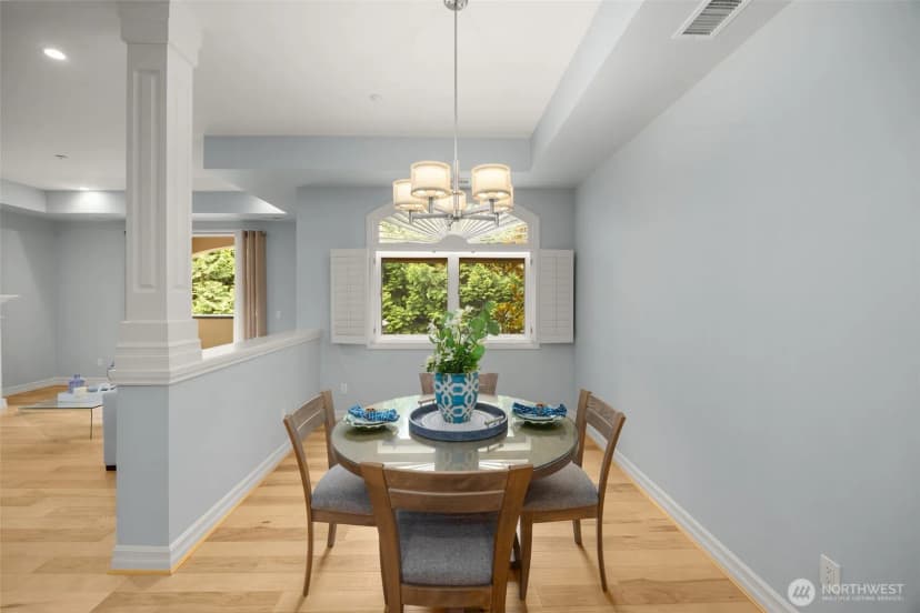 Property photo for 10398 Ne 17th Street #206, Bellevue photo 10