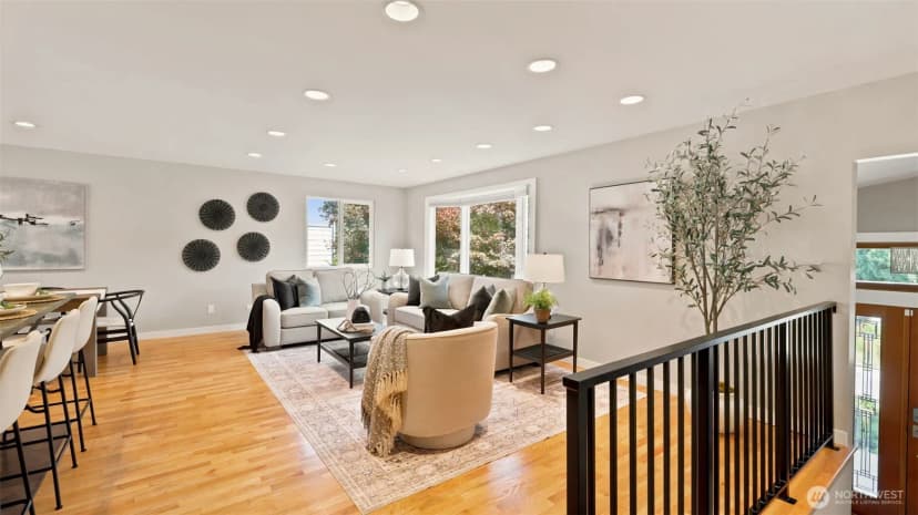 Property photo for 1703 128th Avenue Se, Bellevue photo 3