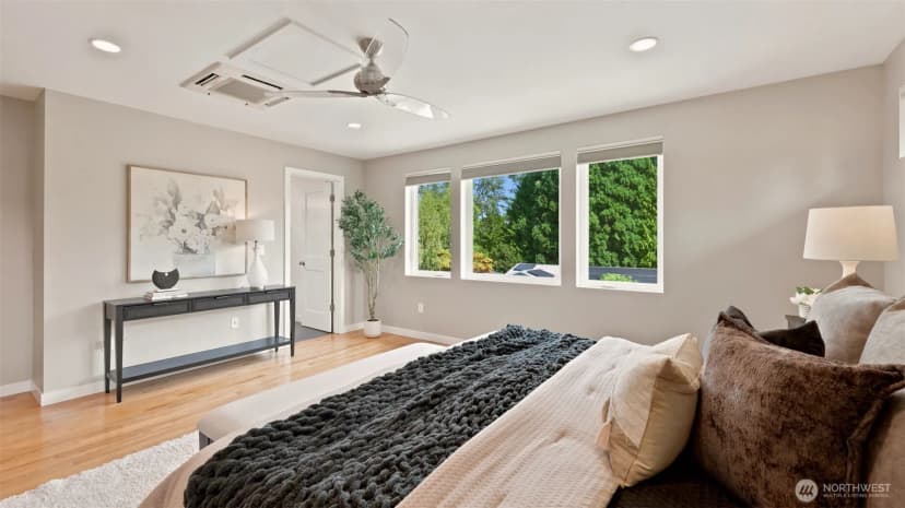 Property photo for 1703 128th Avenue Se, Bellevue photo 18