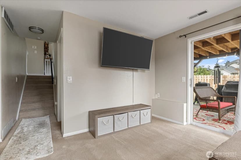 Property photo for 554 Nw Fairhaven Drive, Oak Harbor photo 15