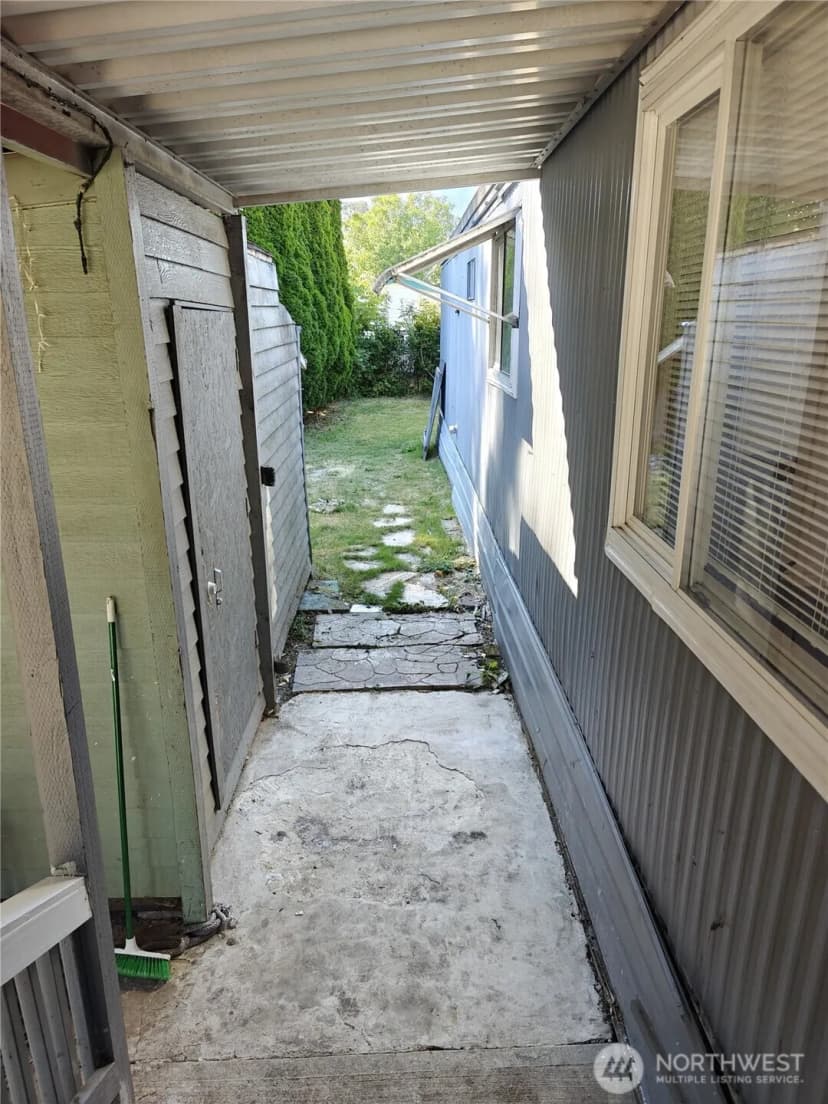 Property photo for 1720 Maple Lane #11, Kent photo 26