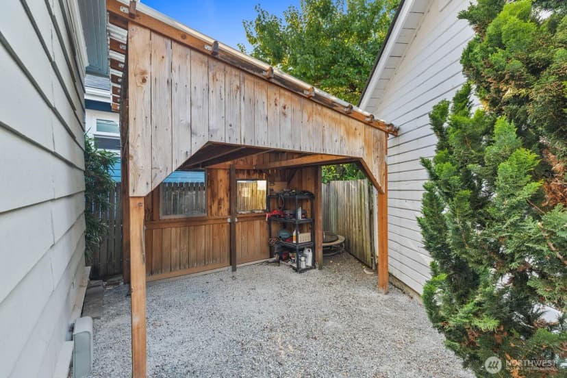 Property photo for 3218 S Byron Street, Seattle photo 32
