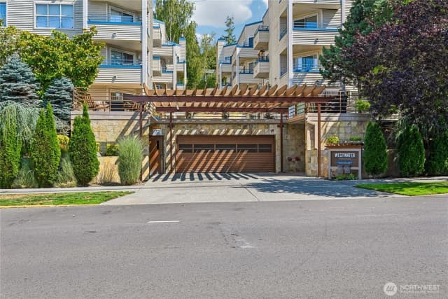 Property photo for 6960 California Avenue Sw #a109, Seattle photo 2