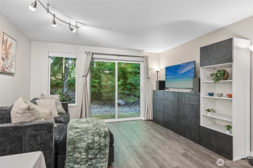 Property photo for 6960 California Avenue Sw #a109, Seattle photo 12