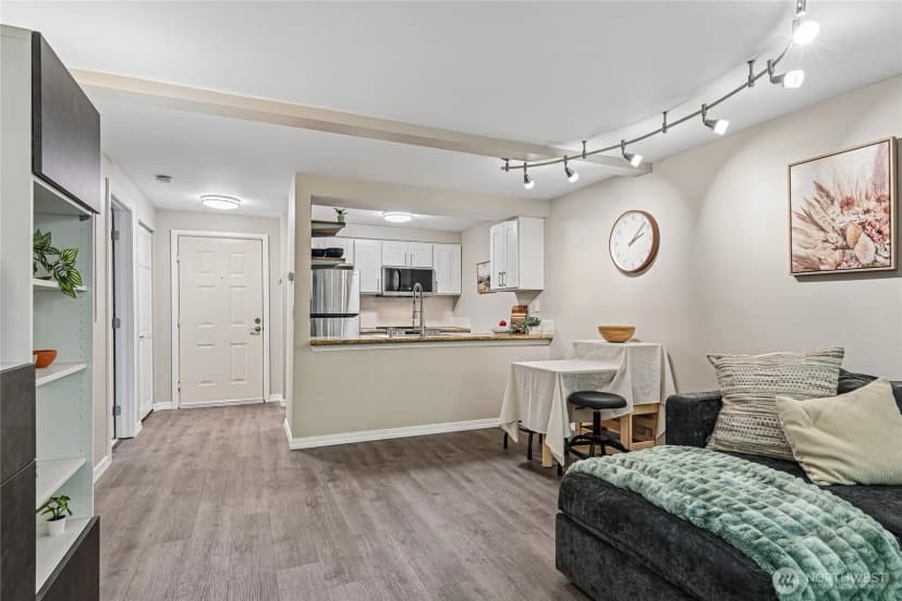 Property photo for 6960 California Avenue Sw #a109, Seattle photo 13