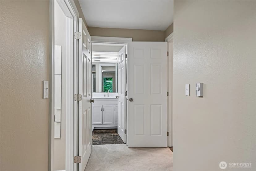 Property photo for 6960 California Avenue Sw #a109, Seattle photo 10