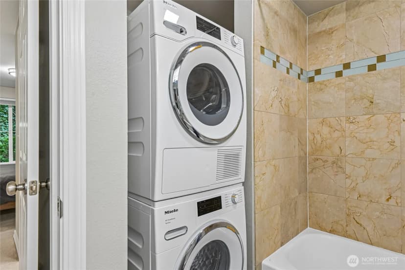 Property photo for 6960 California Avenue Sw #a109, Seattle photo 26