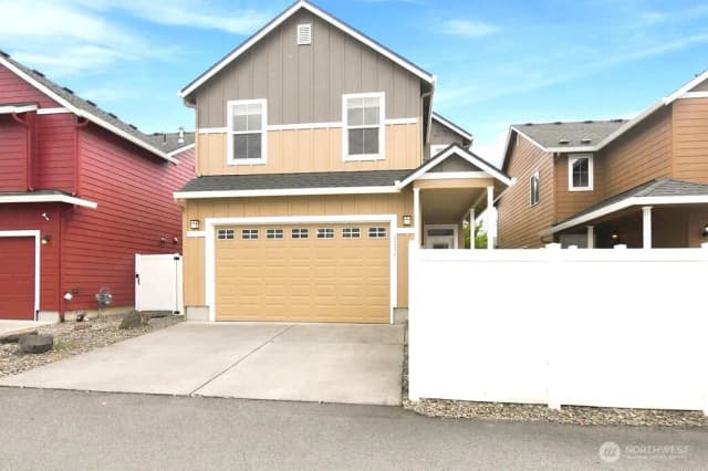 Property photo for 1210 Se 7 Street, Battle Ground photo 2