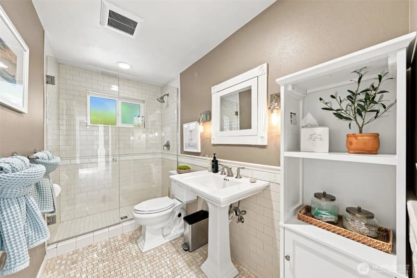 Property photo for 2831 226th Avenue Se, Sammamish photo 32