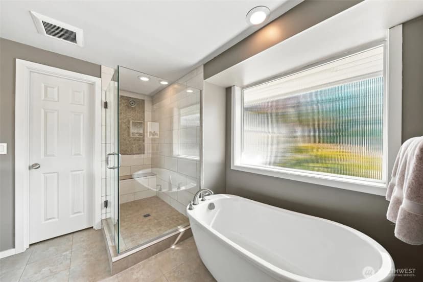 Property photo for 2831 226th Avenue Se, Sammamish photo 29
