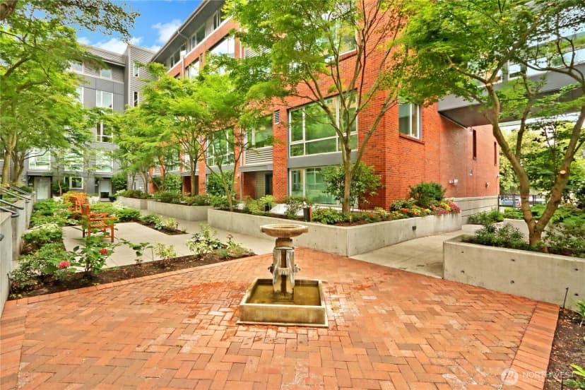 Property photo for 530 Broadway E #210, Seattle photo 20