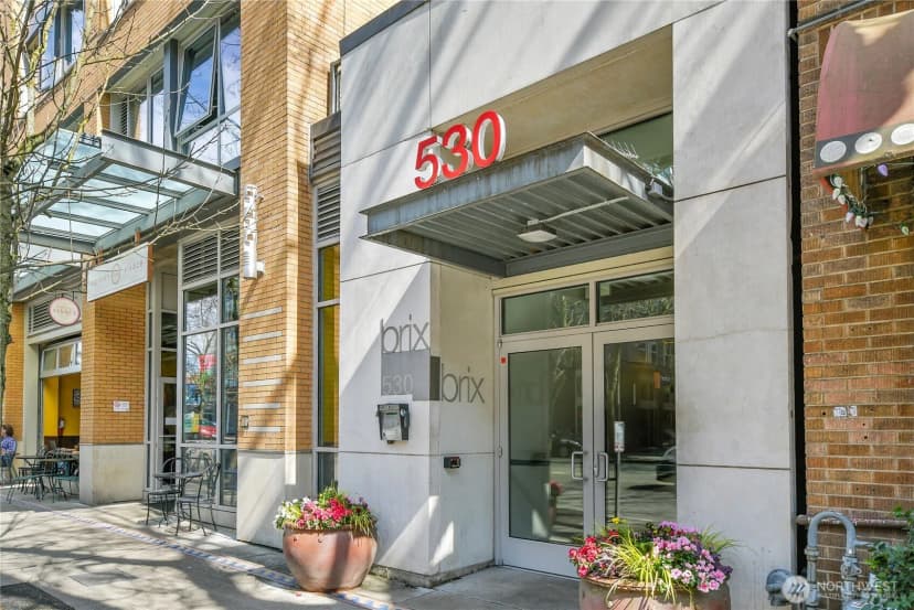 Property photo for 530 Broadway E #210, Seattle photo 24