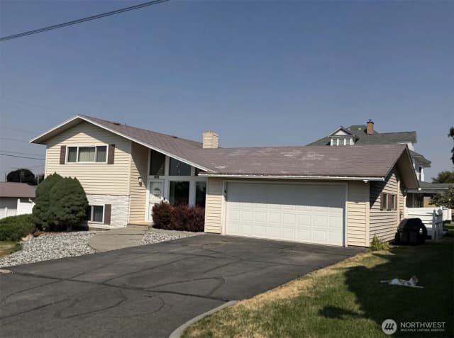 Property photo for 615 Se Mitchum Street, Wilbur