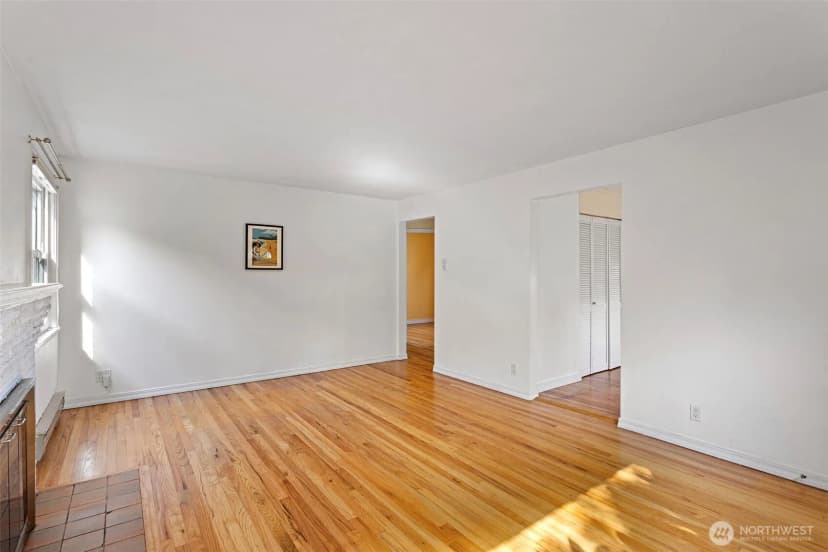 Property photo for 8337 27th Avenue Nw, Seattle photo 8