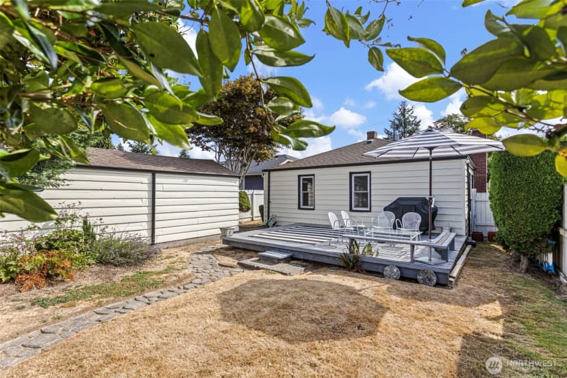 Property photo for 8337 27th Avenue Nw, Seattle photo 18