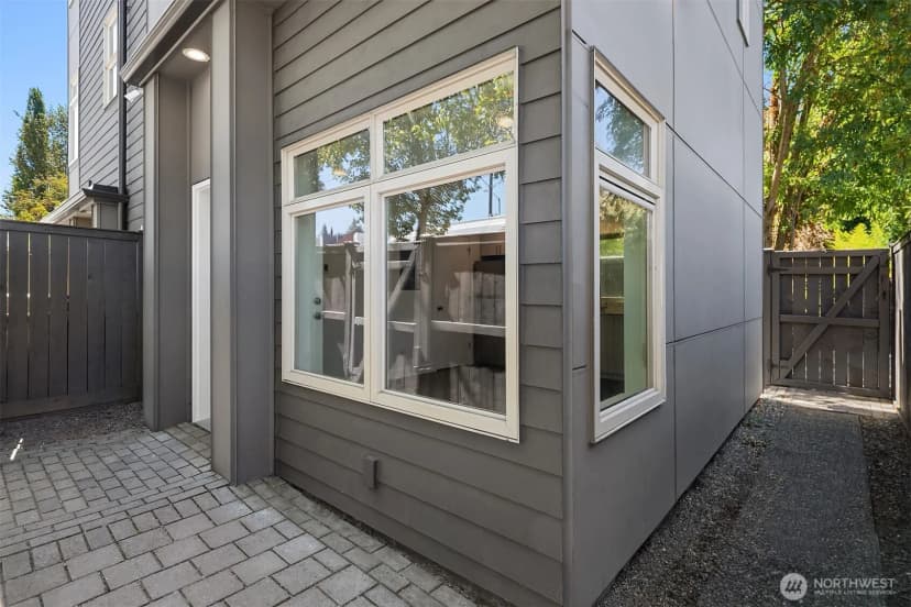 Property photo for 3323 Martin Luther King Jr Way S, Seattle photo 17