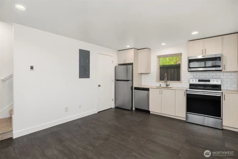 Property photo for 3323 Martin Luther King Jr Way S, Seattle photo 5