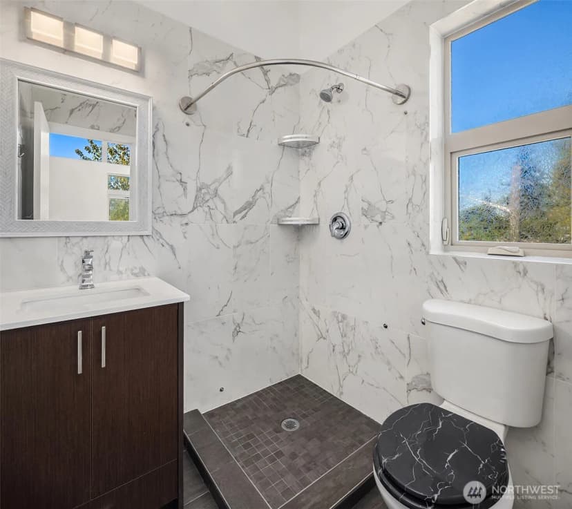 Property photo for 3323 Martin Luther King Jr Way S, Seattle photo 16