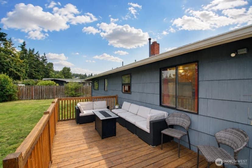 Property photo for 49 Sw 8th Avenue, Oak Harbor photo 19