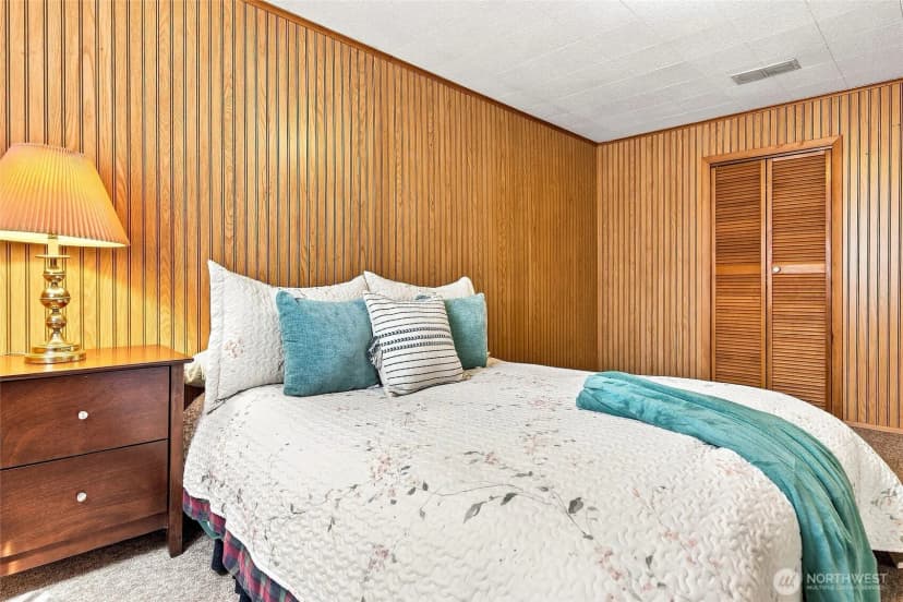 Property photo for 2401 Sw 112th Street, Burien photo 30