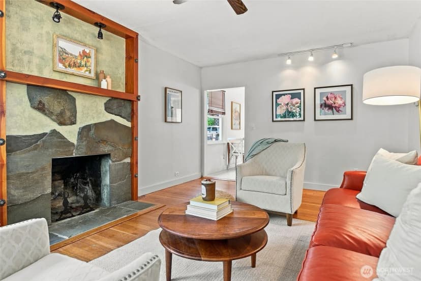 Property photo for 2401 Sw 112th Street, Burien photo 9