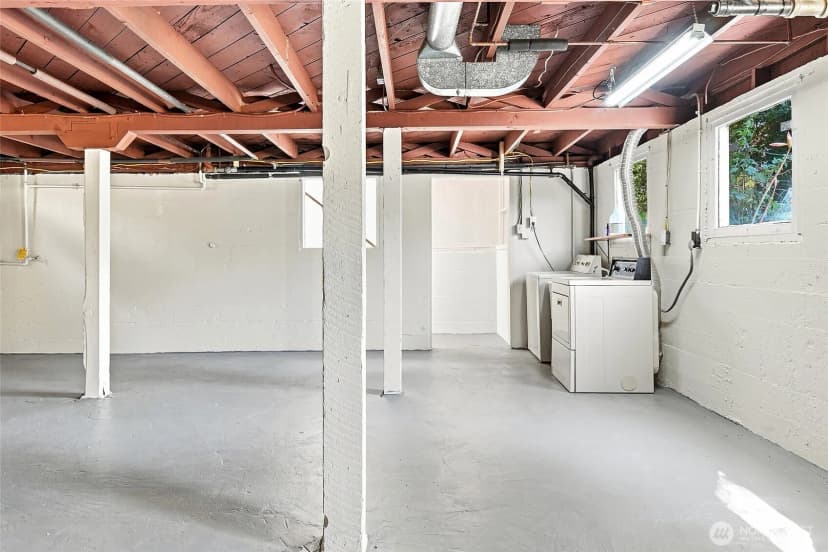 Property photo for 2401 Sw 112th Street, Burien photo 35