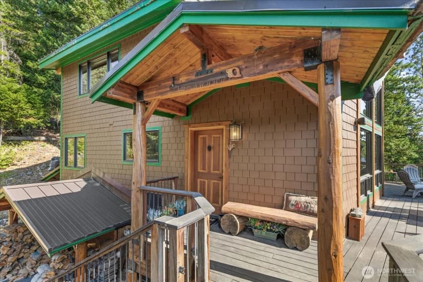 Property photo for 301 Carillon Cove Drive, Ronald photo 29
