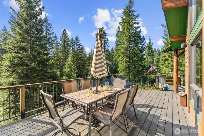 Property photo for 301 Carillon Cove Drive, Ronald photo 8