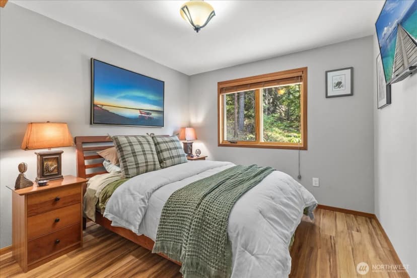 Property photo for 301 Carillon Cove Drive, Ronald photo 17