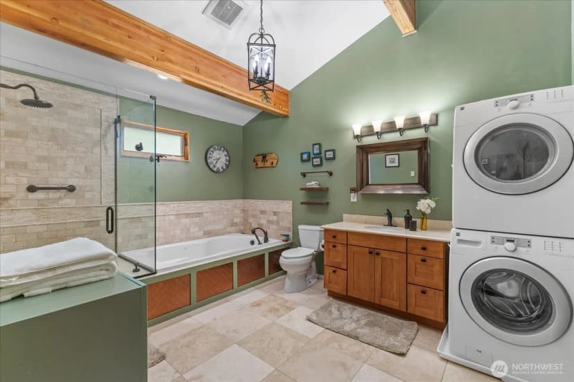 Property photo for 301 Carillon Cove Drive, Ronald photo 23