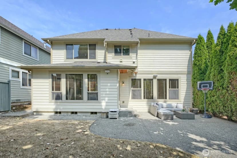 Property photo for 23527 Ne 13th Place, Sammamish photo 31