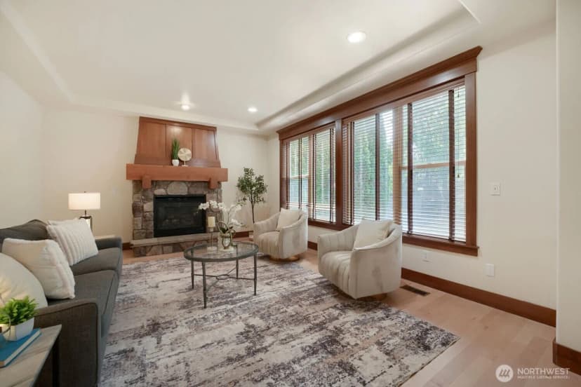 Property photo for 23527 Ne 13th Place, Sammamish photo 12