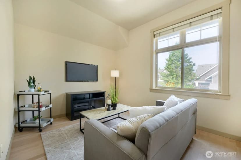 Property photo for 23527 Ne 13th Place, Sammamish photo 26