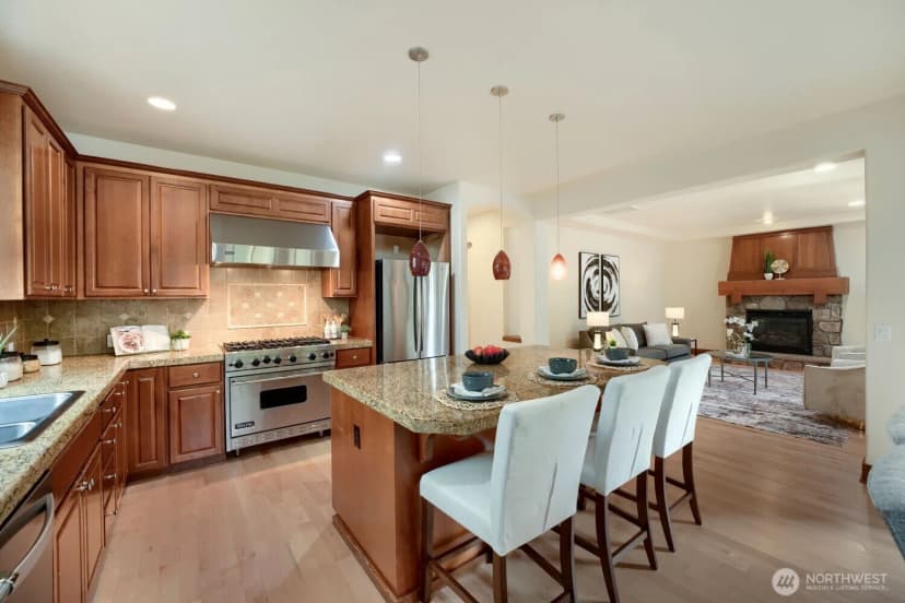 Property photo for 23527 Ne 13th Place, Sammamish photo 10