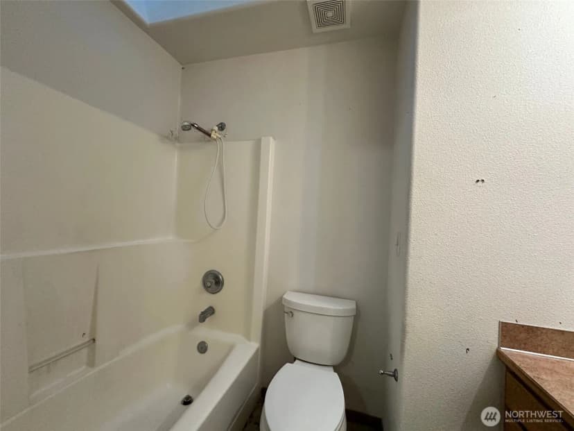 Property photo for 2111 Laurel St, Shelton photo 18